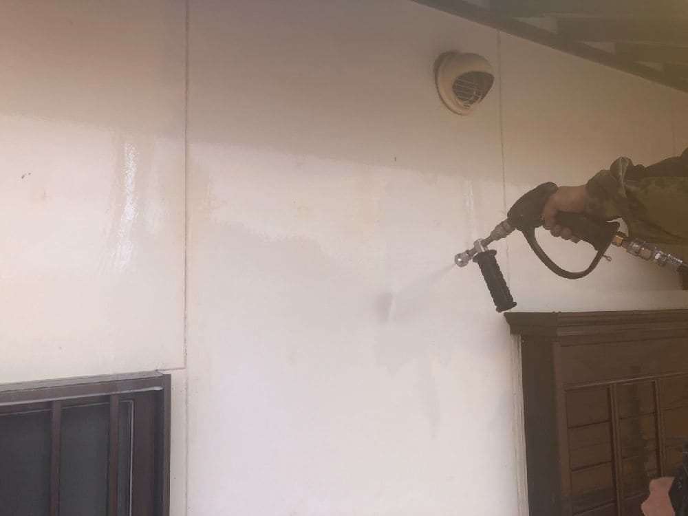 S様(津)高圧洗浄(外壁) (5) 津市の外壁塗装をリペイント匠が施工した写真