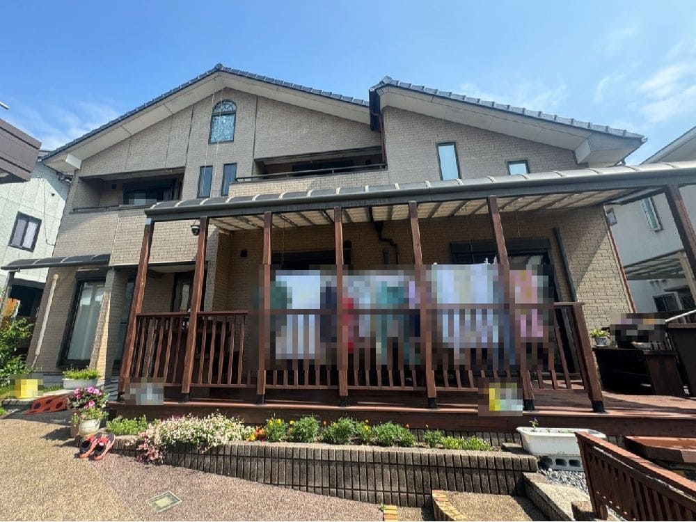 K様(四日市)施工前_外壁全体 (5) 菰野町の外壁塗装、防水工事をリペイント匠が施工した写真