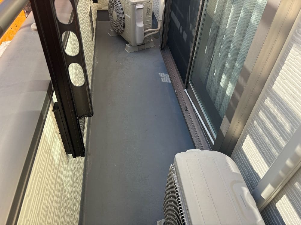 津市の外壁塗装、防水工事をリペイント匠が施工した写真