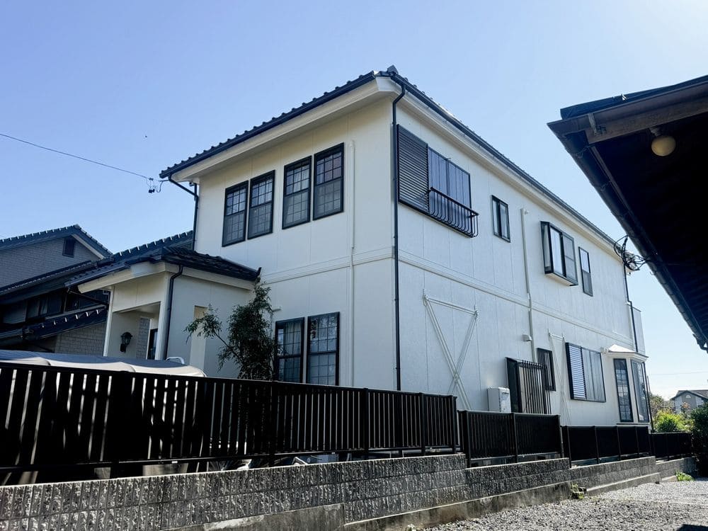 I様(桑名市大仲新田)施工後_外壁全体 いなべ市の外壁塗装、防水工事をリペイント匠が施工した写真