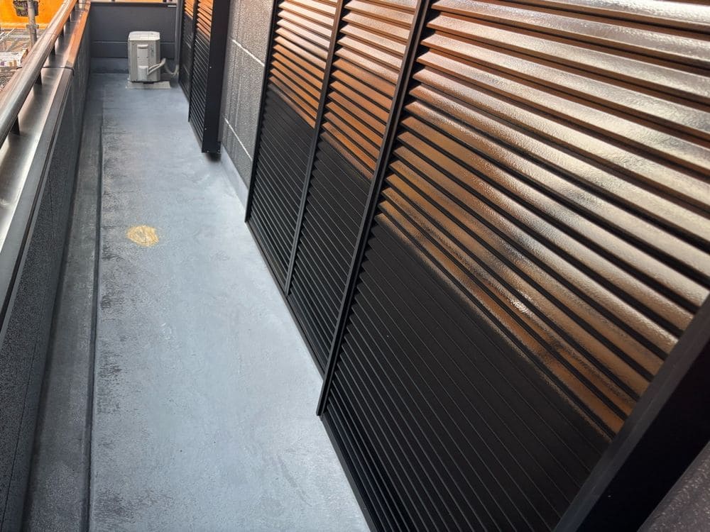 N様(伊勢市二見町)防水(施工前) 伊勢市の外壁塗装、屋根塗装、防水工事をリペイント匠が施工した写真