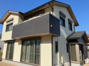 鈴鹿市_K様_施工後_外壁全体 鈴鹿市の外壁塗装、防水工事をリペイント匠が施工した写真