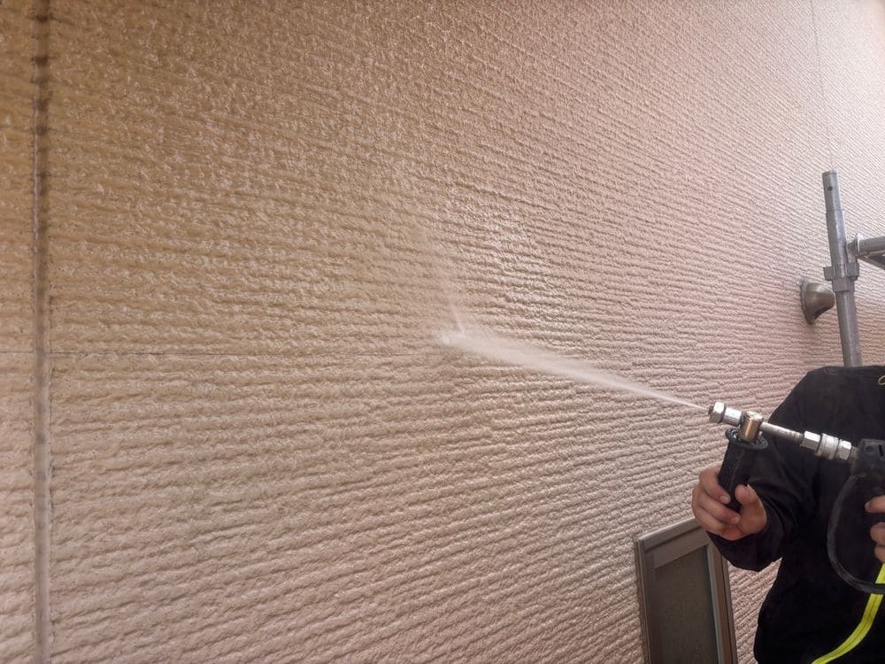 松阪市で外壁塗装をリペイント匠が施工した写真