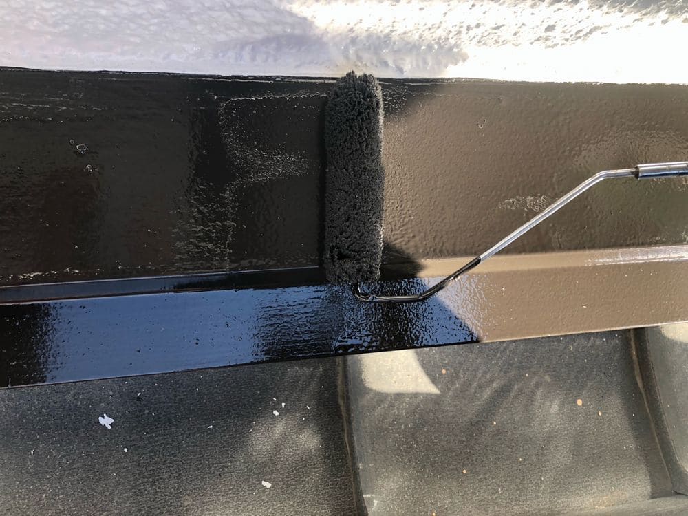 鈴鹿市_S様_水切り(上塗り) 鈴鹿市の外壁塗装をリペイント匠が施工した写真