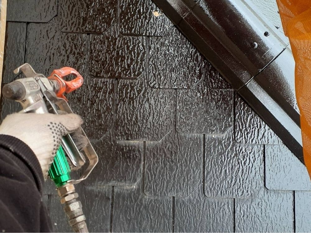 鈴鹿市の外壁塗装、屋根塗装をリペイント匠が施工した写真