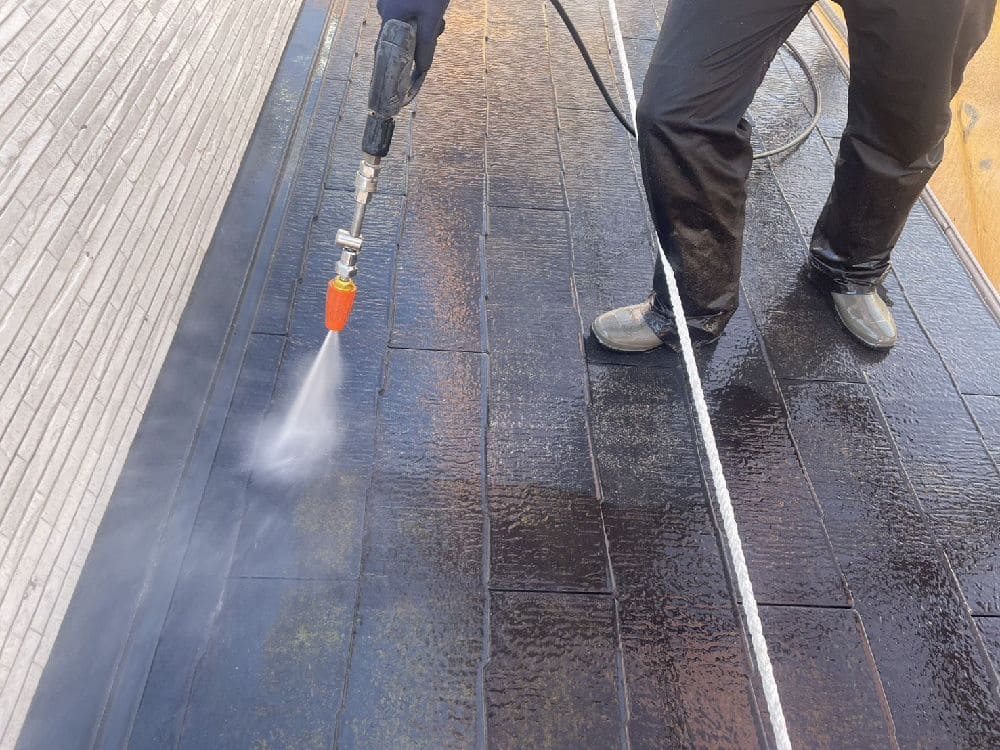 四日市市の外壁塗装、屋根塗装、防水工事をリペイント匠が施工した写真