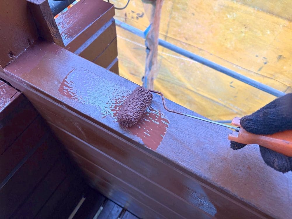 H様(伊勢市)笠木‗1回目 伊勢市の外壁塗装をリペイント匠が施工した写真