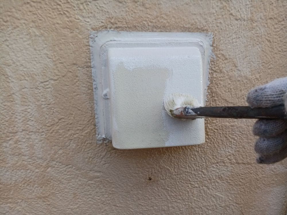 四日市市の外壁塗装をリペイント匠が施工した写真