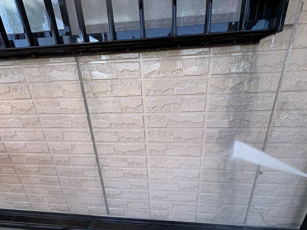 鈴鹿市の外壁塗装、屋根塗装をリペイント匠が施工した写真