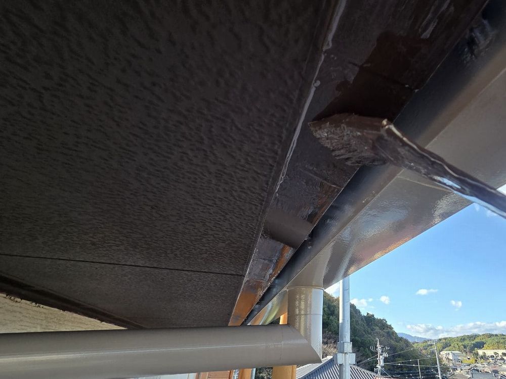 四日市市の外壁塗装をリペイント匠が施工した写真