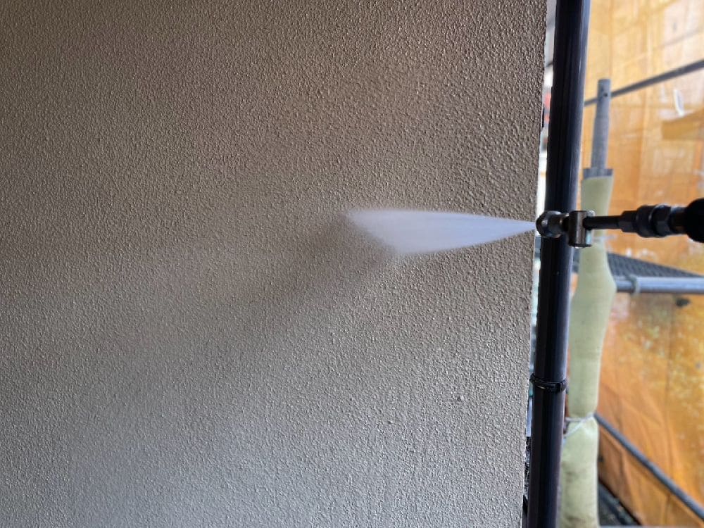 U様(四日市)高圧洗浄(外壁) (3) 四日市市の外壁塗装をリペイント匠が施工した写真