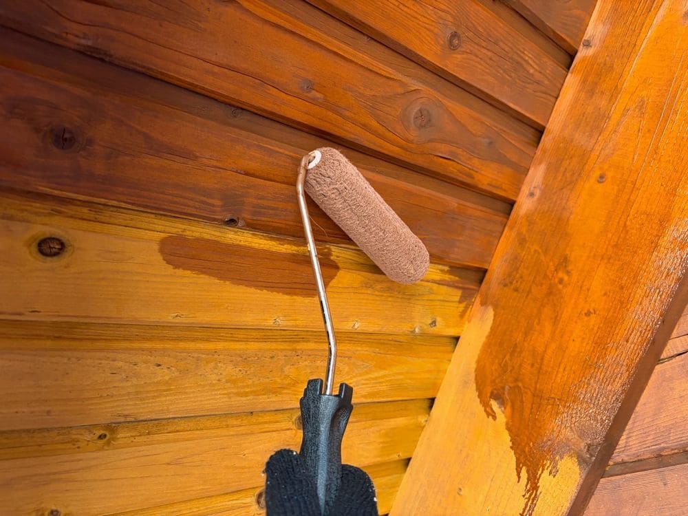 H様(伊勢市)軒天‗1回目 伊勢市の外壁塗装をリペイント匠が施工した写真