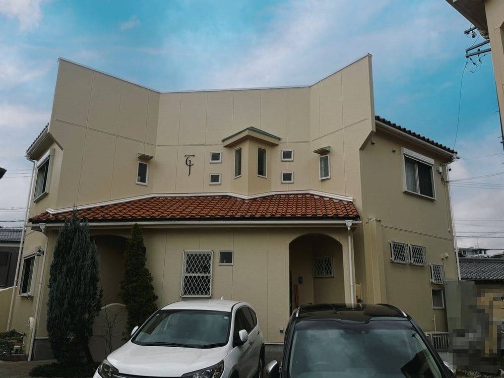 四日市市の外壁塗装をリペイント匠が施工した写真