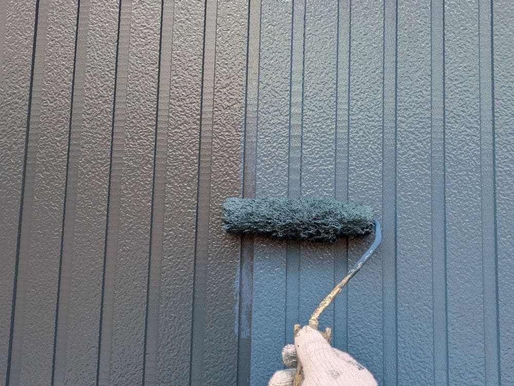 S様(名張市希央台)外壁(上塗り1) 名張市の外壁塗装をリペイント匠が施工した写真