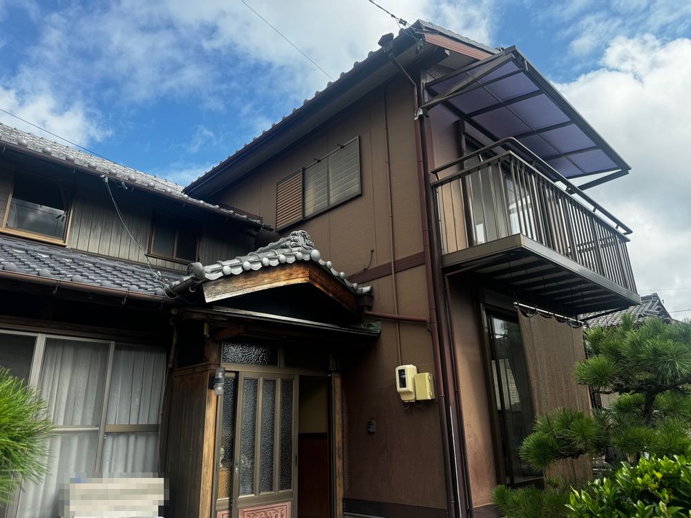 四日市市_N様_施工前_外壁全体2 四日市市の外壁塗装をリペイント匠が施工した写真