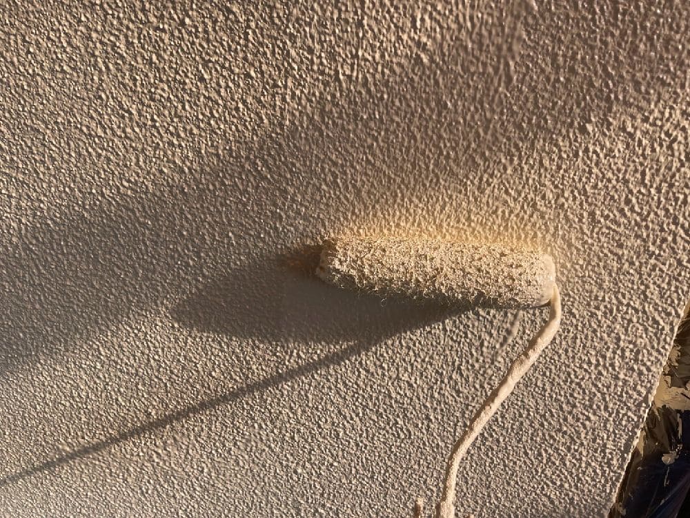 U様(四日市)外壁(上塗り1) (3) 四日市市の外壁塗装をリペイント匠が施工した写真