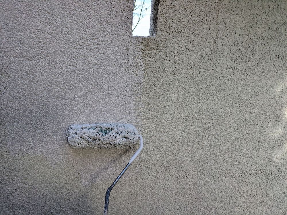 S様(名張市希央台)塀(中塗り) 名張市の外壁塗装をリペイント匠が施工した写真