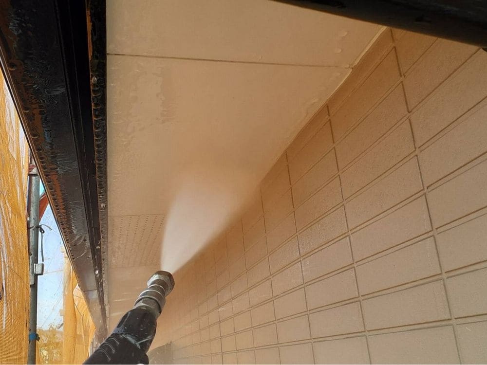 鈴鹿市の外壁塗装をリペイント匠が施工した写真