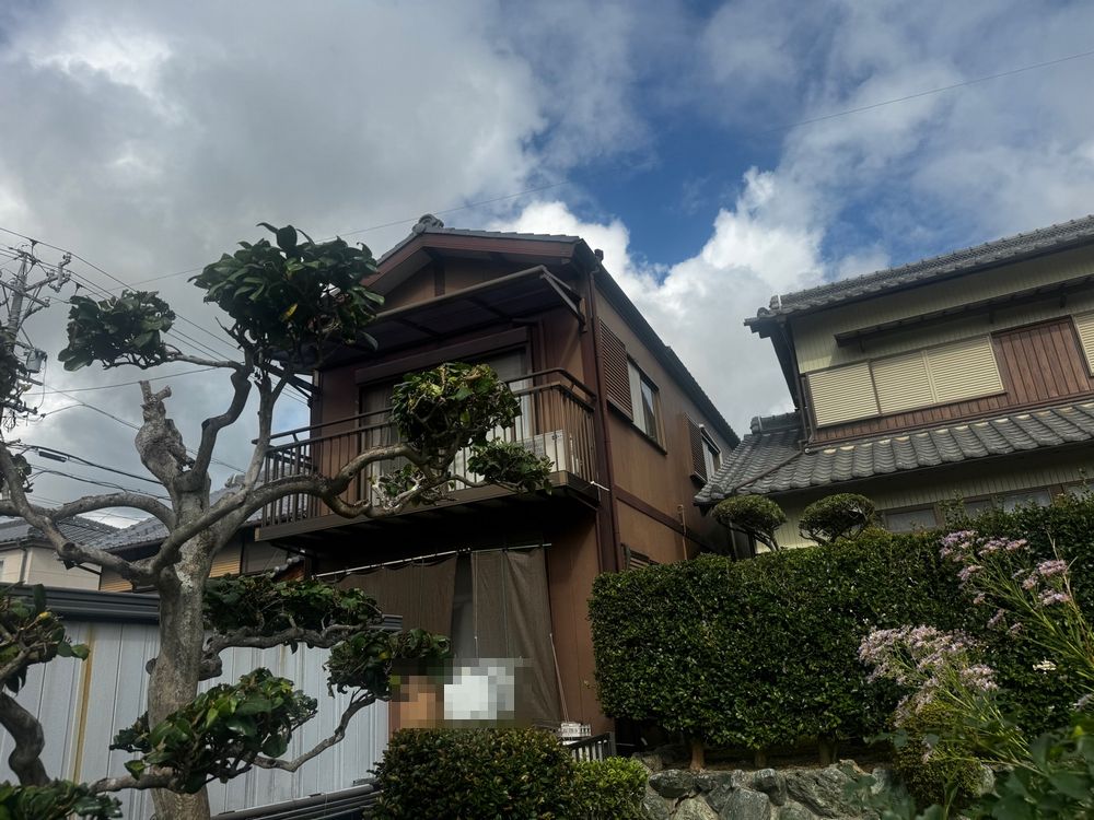 四日市市_N様_施工前_外壁全体3 四日市市の外壁塗装をリペイント匠が施工した写真