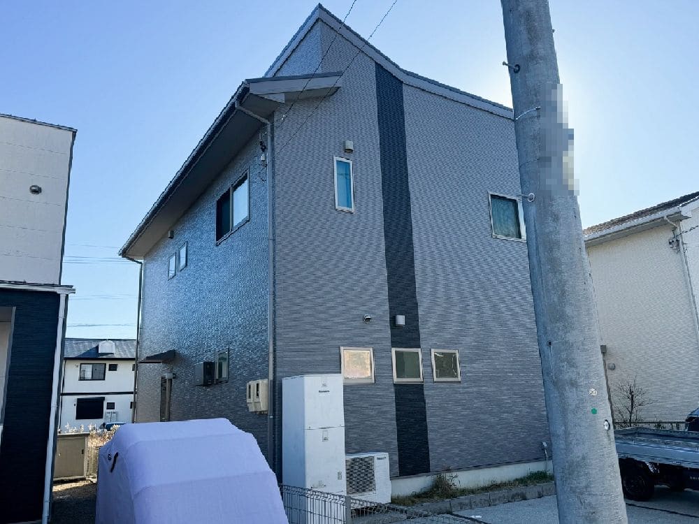 四日市市の外壁塗装、屋根塗装、防水工事をリペイント匠が施工した写真