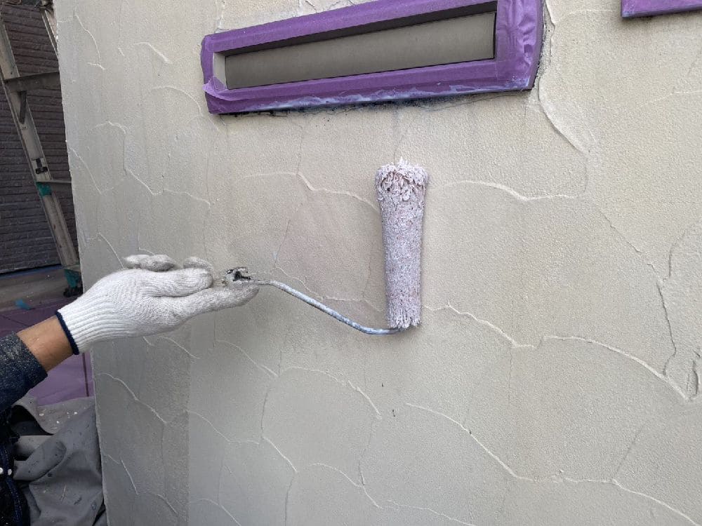 四日市市の外壁塗装、屋根塗装、防水工事をリペイント匠が施工した写真