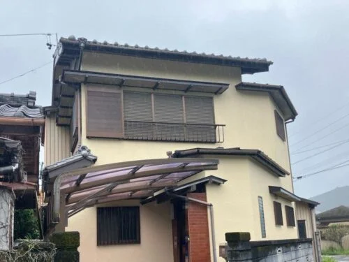 O様(北牟婁郡)施工前_外壁全体 (2) 北牟婁郡の外壁塗装をリペイント匠が施工した写真