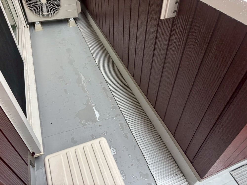 伊勢市の外壁塗装、屋根工事、防水工事をリペイント匠が施工した写真