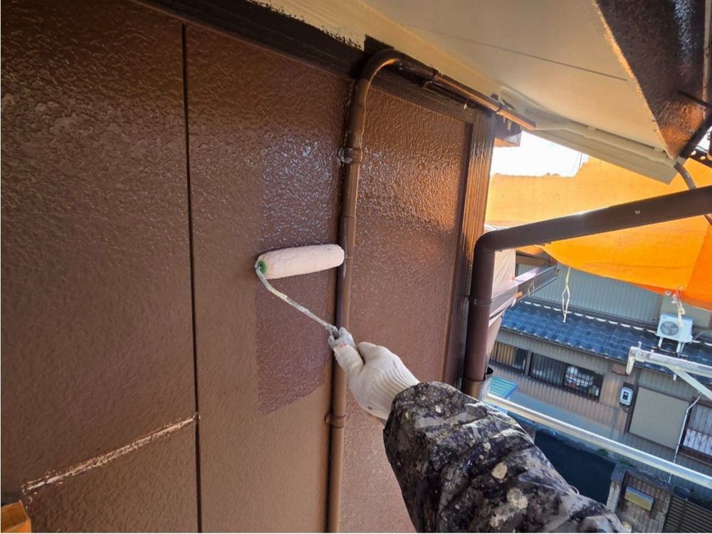 四日市市_N様_外壁(下塗り) 四日市市の外壁塗装をリペイント匠が施工した写真