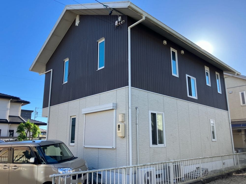 伊勢市の外壁塗装、屋根工事、防水工事をリペイント匠が施工した写真