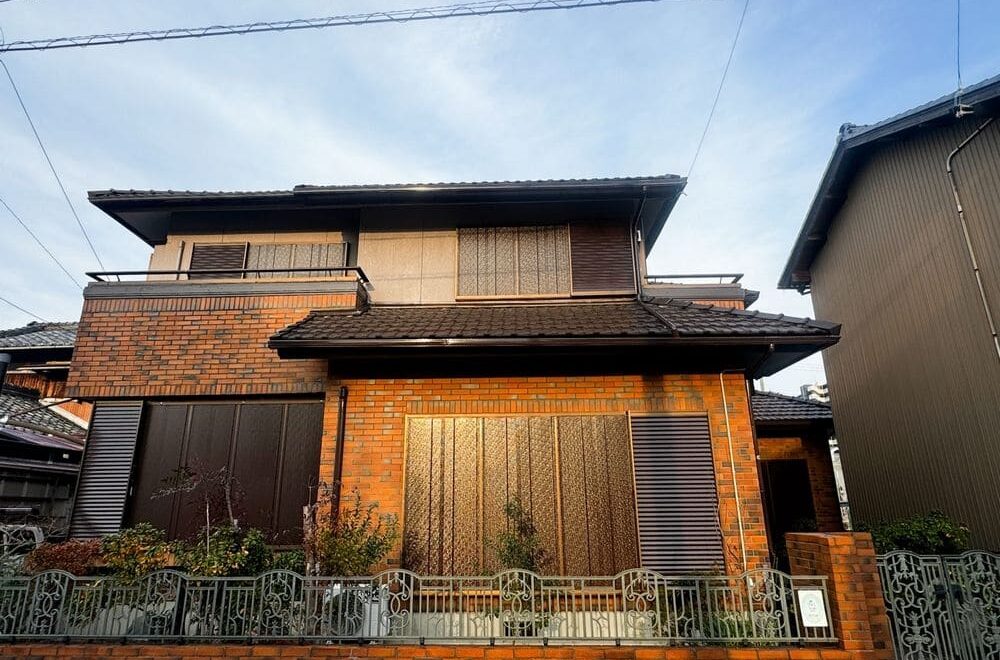 四日市市の外壁塗装をリペイント匠が施工した写真