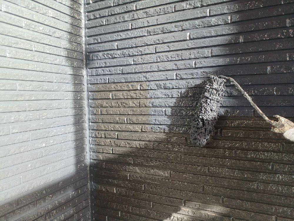 四日市市の外壁塗装、屋根塗装、防水工事をリペイント匠が施工した写真