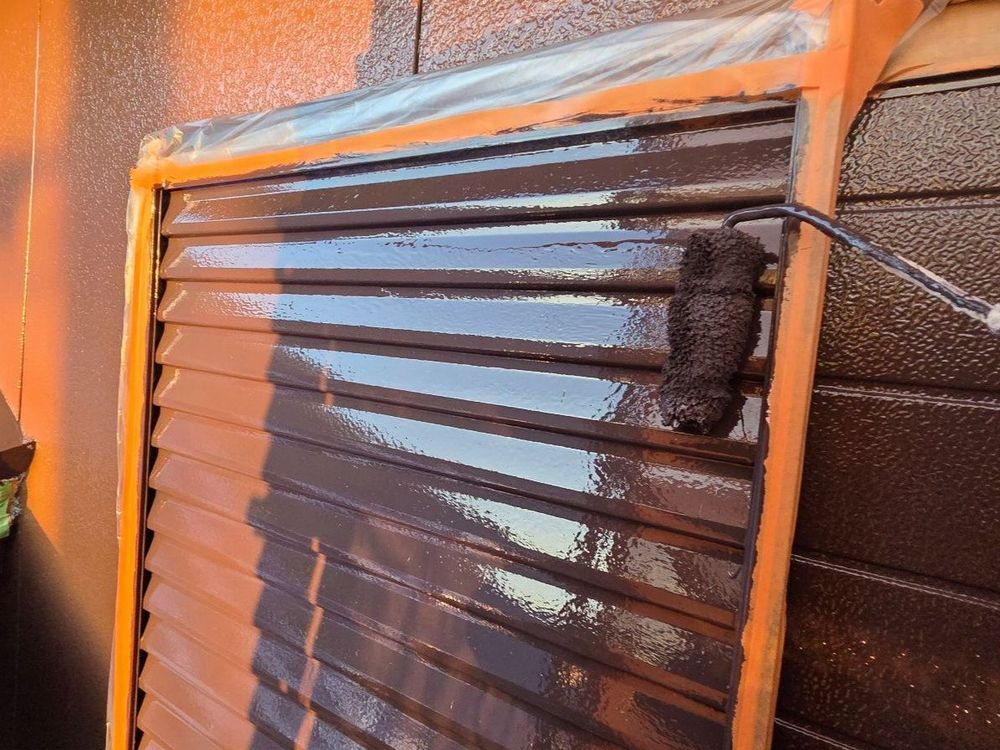 四日市市_N様_雨戸(上塗り) 四日市市の外壁塗装をリペイント匠が施工した写真