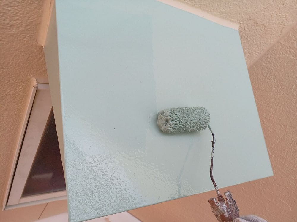 四日市市の外壁塗装をリペイント匠が施工した写真