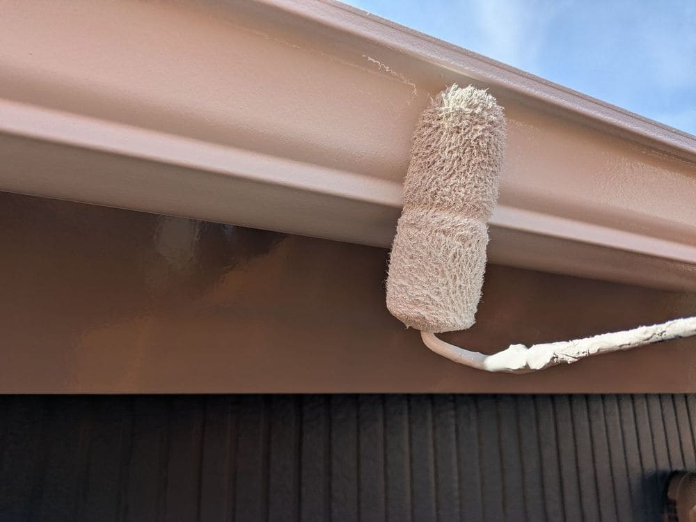 S様(名張市希央台)樋(上塗り) 名張市の外壁塗装をリペイント匠が施工した写真