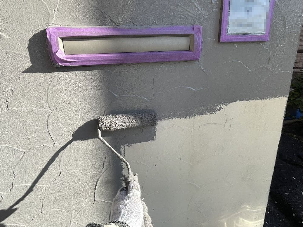 四日市市の外壁塗装、屋根塗装、防水工事をリペイント匠が施工した写真