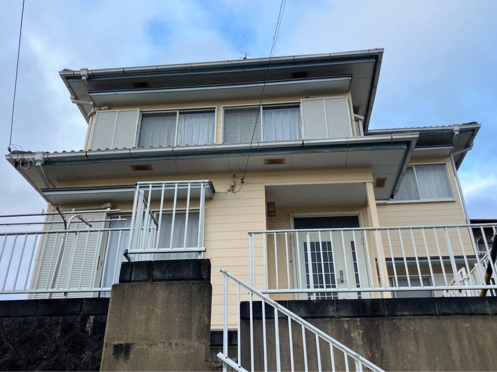 志摩市の外壁塗装、屋根塗装をリペイント匠が施工した写真