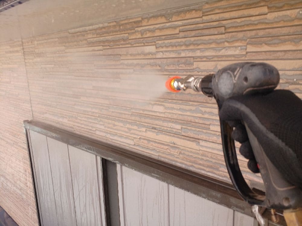 四日市市の外壁塗装、防水工事をリペイント匠が施工した写真