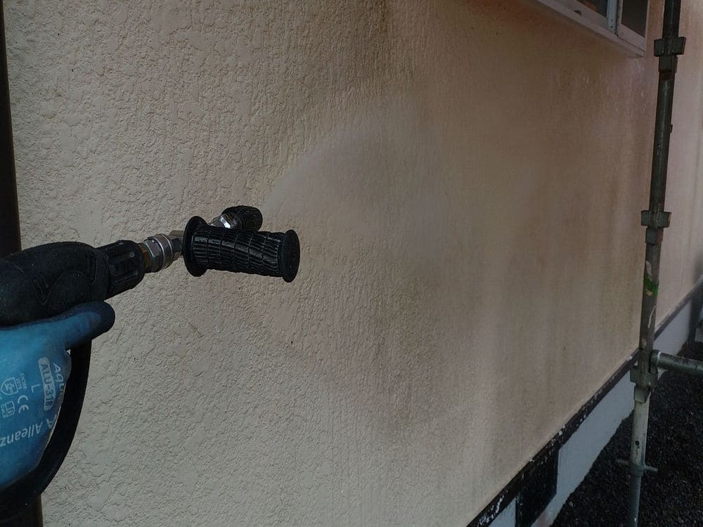 伊賀市の外壁塗装をリペイント匠が施工した写真