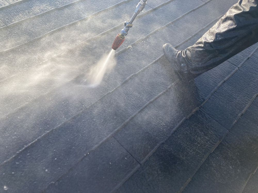 四日市市の外壁・屋根塗装をリペイント匠が施工した写真