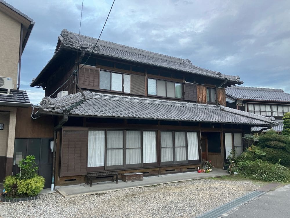 伊賀市の外壁塗装をリペイント匠が施工した写真