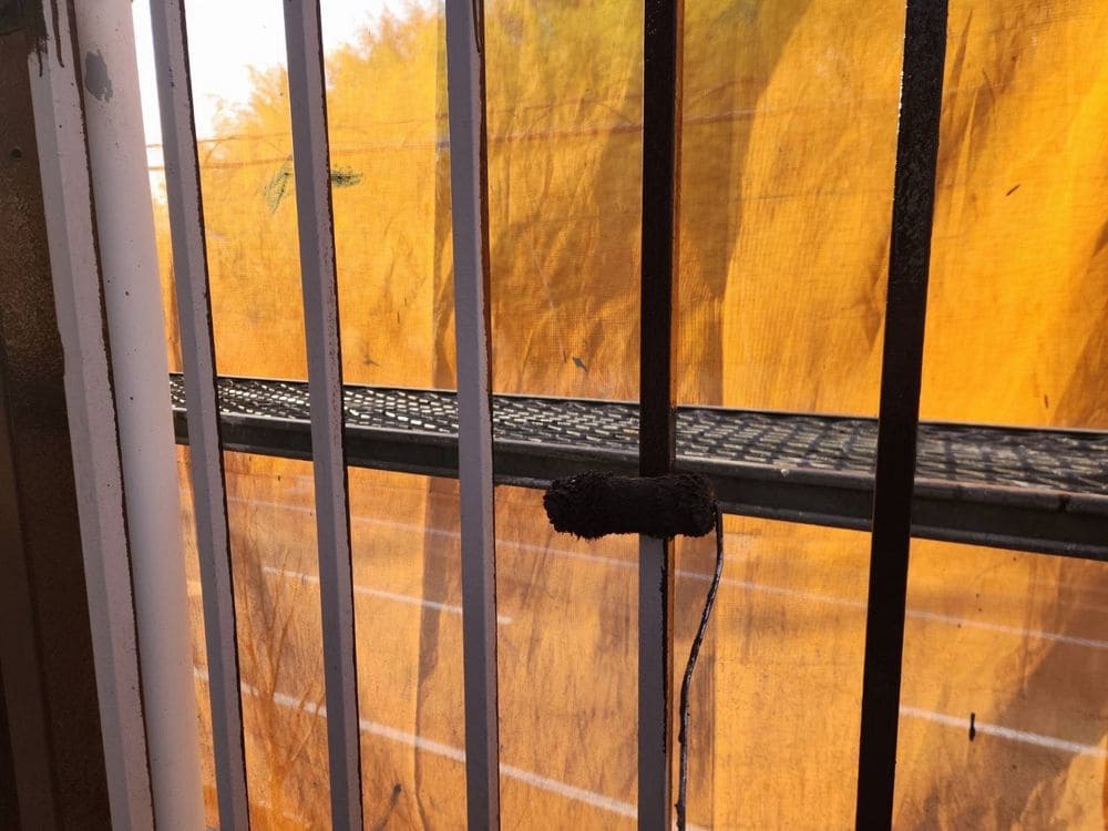 四日市市_O様_鉄骨階段(中塗り) 四日市市の外壁・屋根塗装をリペイント匠が施工した写真