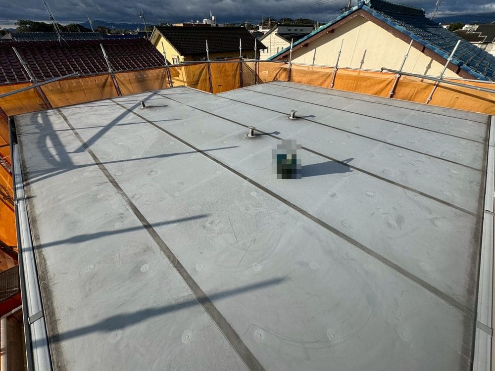 K様(津市)防水(施工前) 津市の外壁塗装、防水工事をリペイント匠が施工した写真