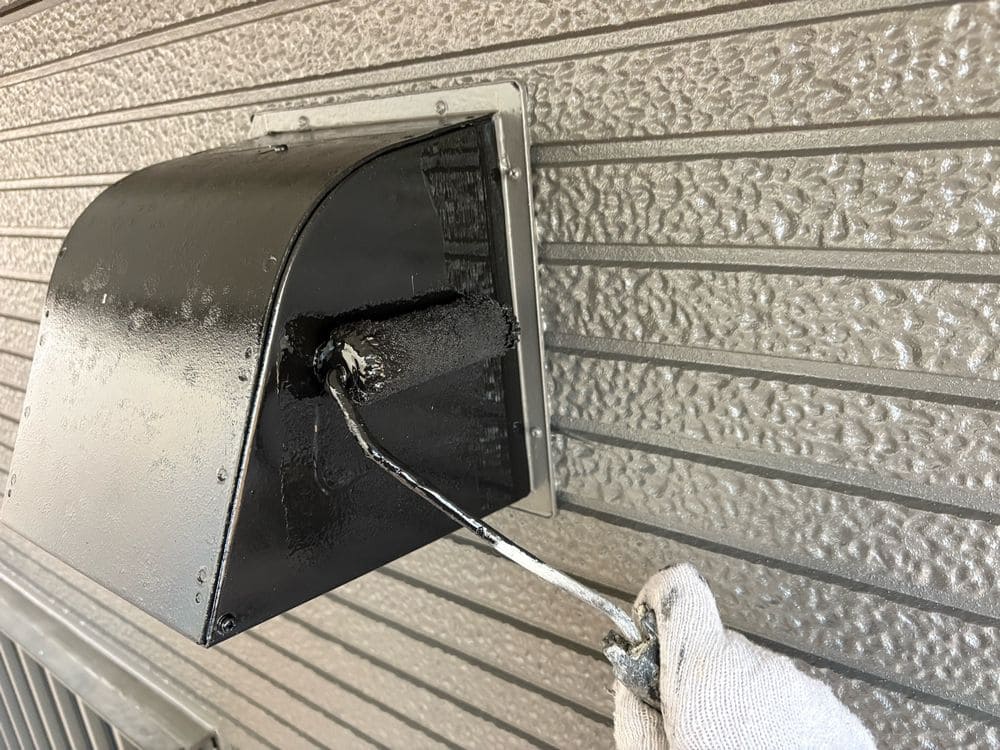 四日市市の外壁塗装をリペイント匠が施工した写真