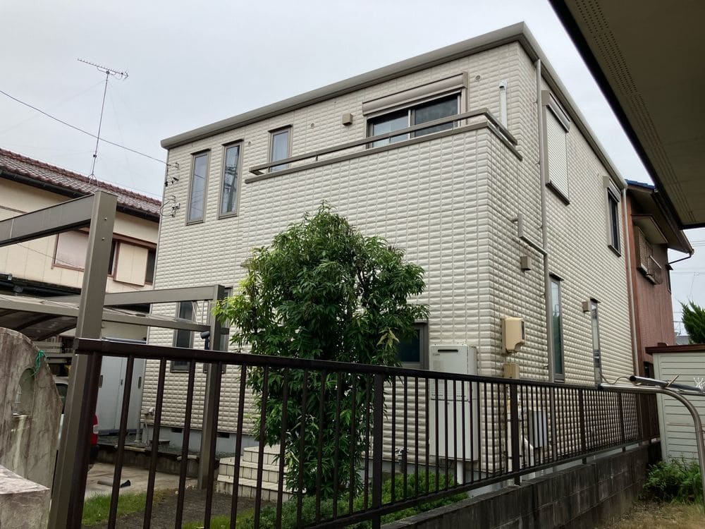 K様(津市)施工前_外壁全体 津市の外壁塗装、防水工事をリペイント匠が施工した写真