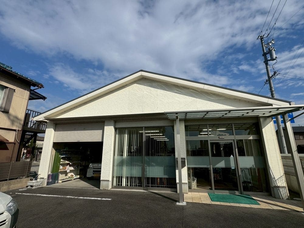 四日市市の外壁・屋根塗装をリペイント匠が施工した写真