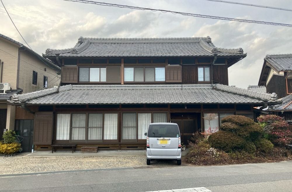 伊賀市の外壁塗装をリペイント匠が施工した写真