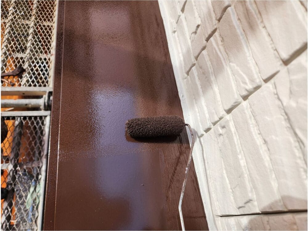 K様(亀山)_シャッターボックス(上塗り) 亀山市で外壁塗装をリペイント匠が施工した写真