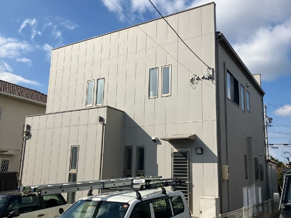 亀山市の外壁塗装、防水工事をリペイント匠が施工した写真