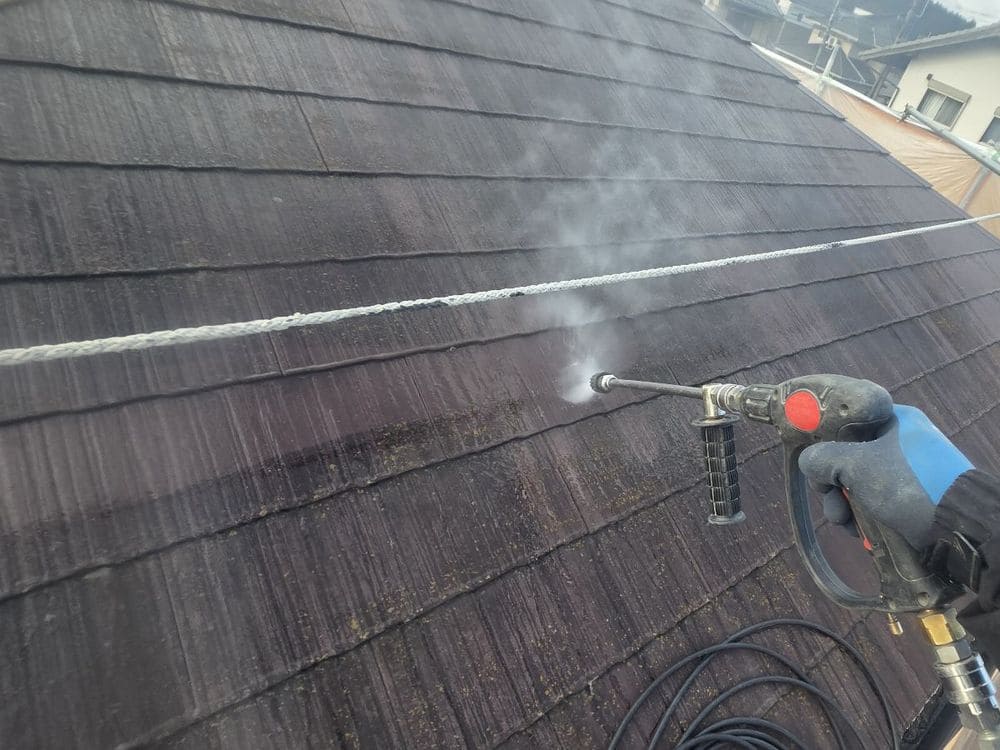 四日市市の外壁・屋根塗装をリペイント匠が施工した写真