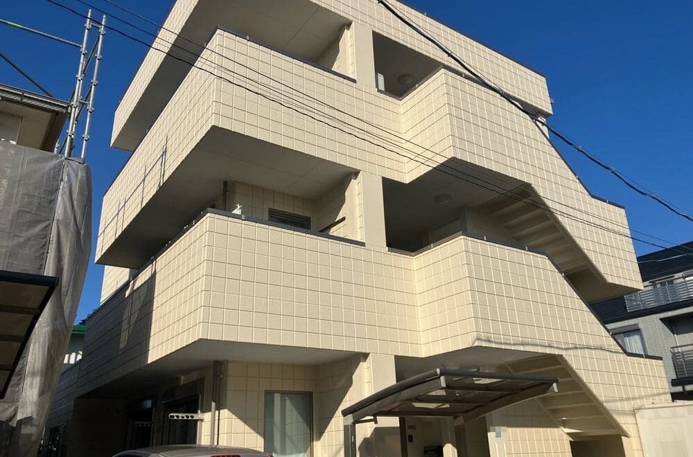 鈴鹿市の外壁塗装、屋根塗装、防水工事をリペイント匠が施工した写真